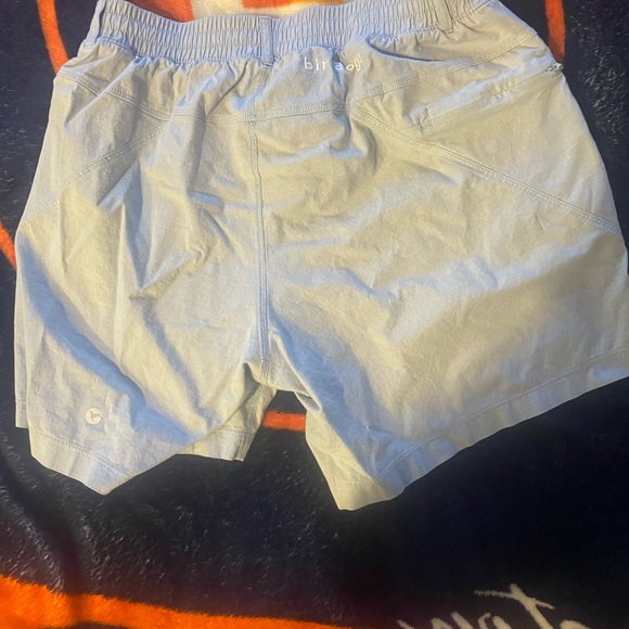 Light Gray Athletic Shorts with Elastic Waistband and Reflective Material - Picture 2 of 2
